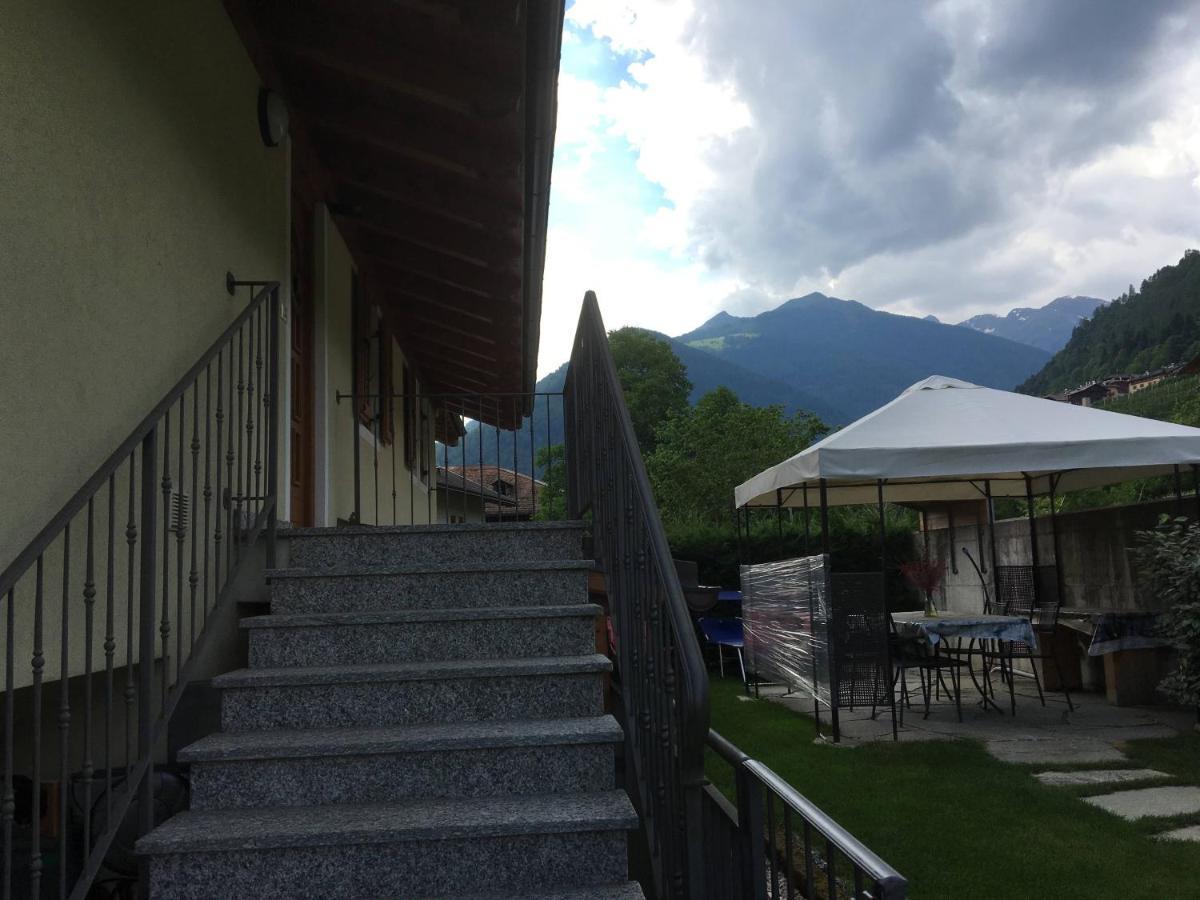 Ferienwohnung Mansarda Con Giardino Val Di Sole Trentino Terzels Exterior foto