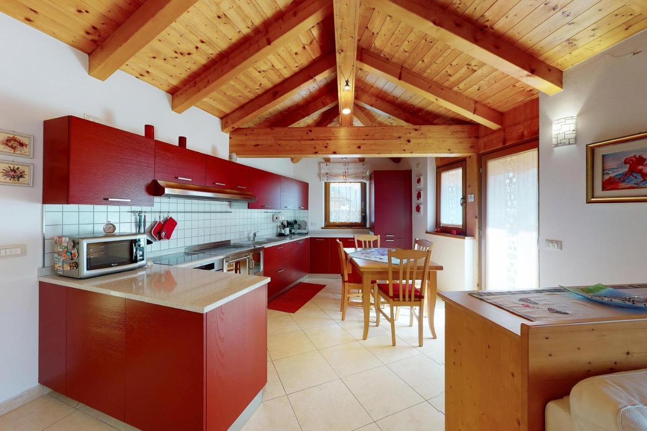 Ferienwohnung Mansarda Con Giardino Val Di Sole Trentino Terzels Exterior foto