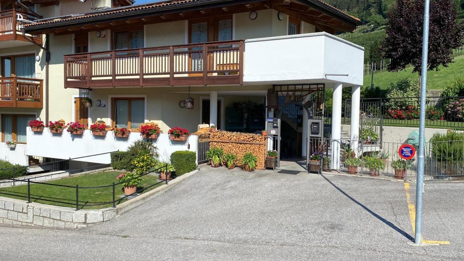 Ferienwohnung Mansarda Con Giardino Val Di Sole Trentino Terzels Exterior foto